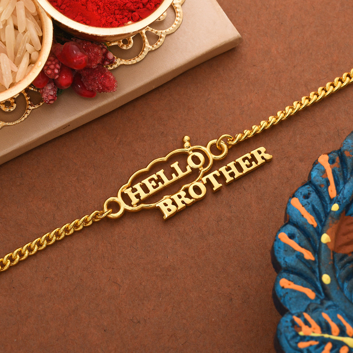 Rakhi Gift for Sister Under 2000: Best Rakhi Gift for Sister Under 2000 in  India to Fit Your Budget - The Economic Times